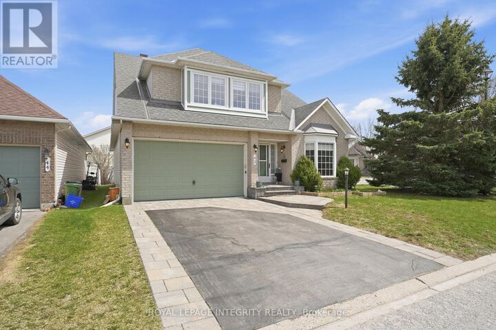 Property Photo:  42 Settler'S Ridge Way  ON K2J 4V2 