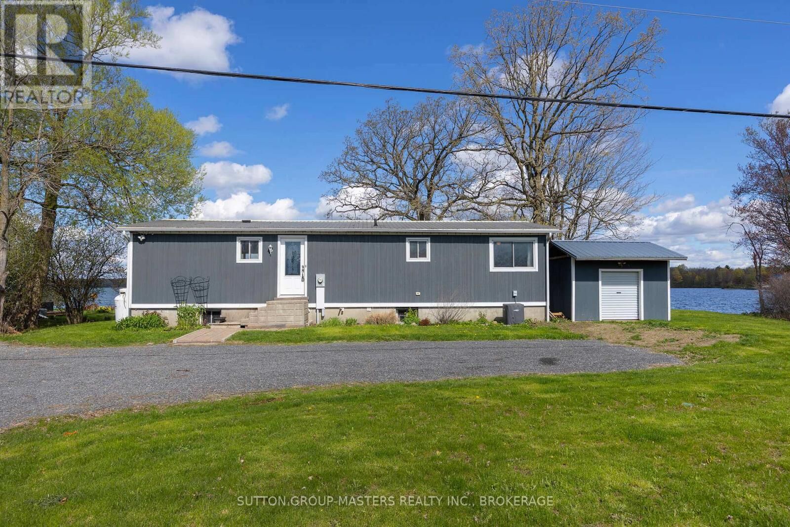 Property Photo:  800 Natureshores Lane 14  ON K7L 4V3 