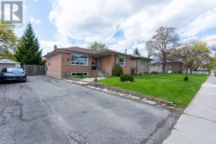 Property Photo:  431 Delrex Boulevard  ON L7G 4J1 