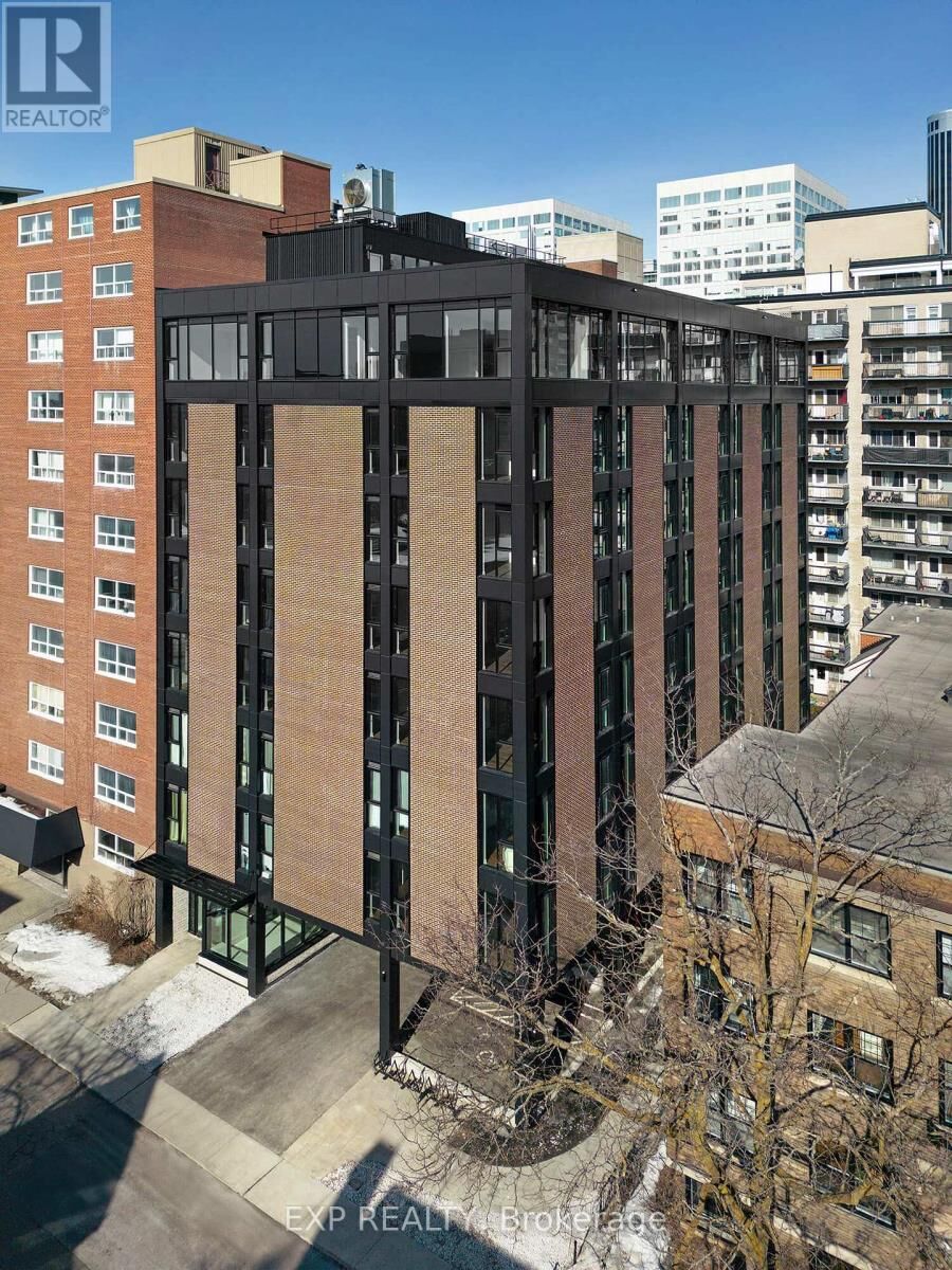 Property Photo:  331 Cooper Street 604  ON K2P 0G5 