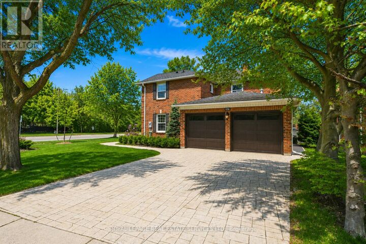 Property Photo:  1256 Fieldcrest Lane  ON L6M 2L8 