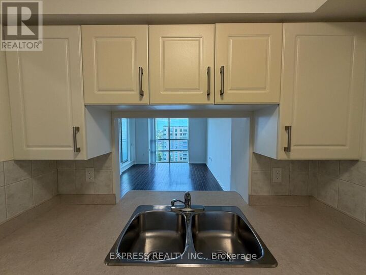 Property Photo:  1 Pemberton Avenue 1205  ON M2M 4L9 