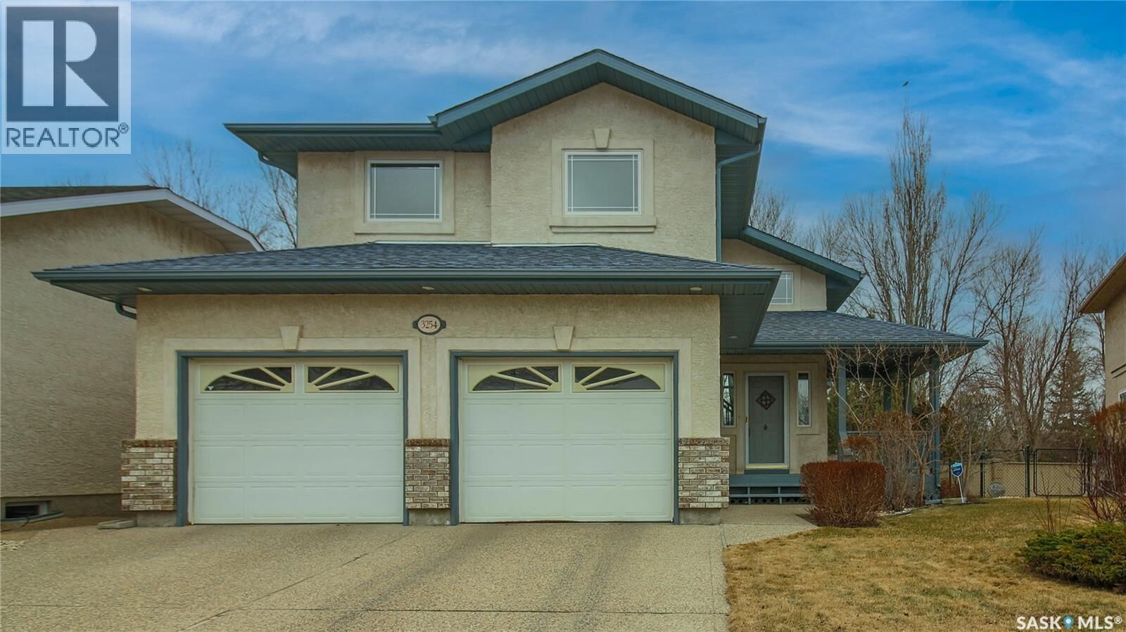 Property Photo:  3254 Peyson Bay E  SK S4V 2W8 