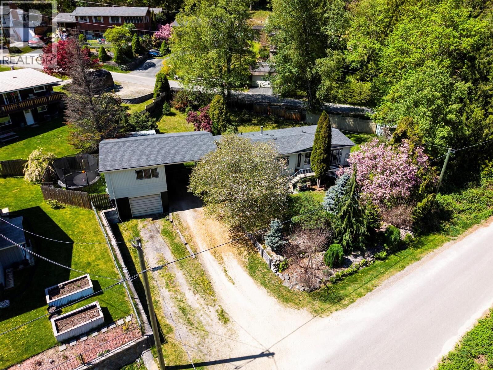 Property Photo:  1845 Ridgewood Road  BC V1L 6J9 