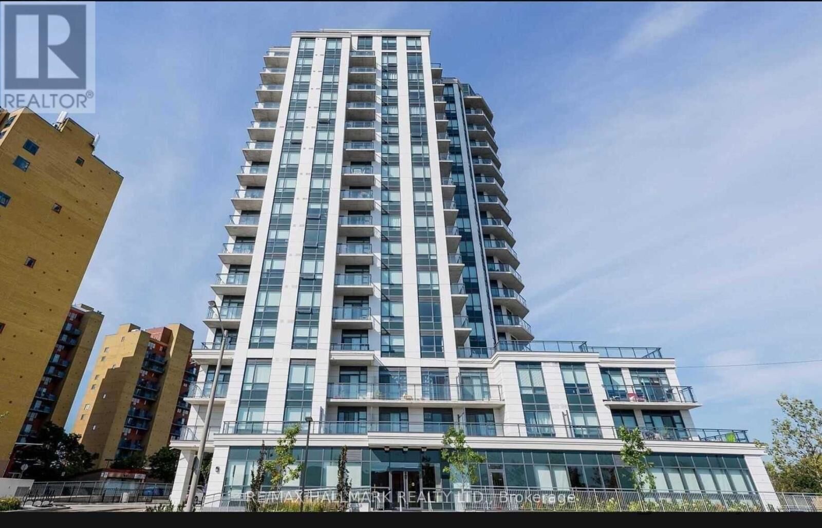 Property Photo:  840 Queens Plate Drive 812  ON M9W 0E7 