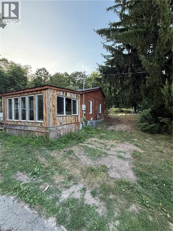 Property Photo:  17 Queen Street North  ON N0E 1R0 