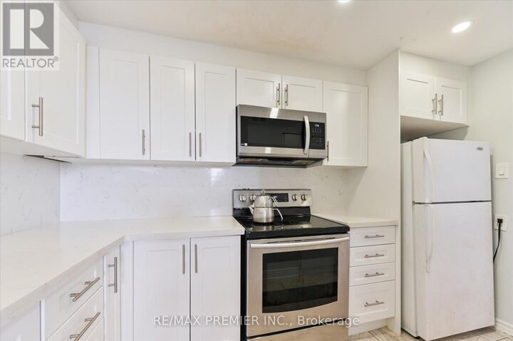 Property Photo:  80 Grandravine Drive 716  ON M3J 1B2 