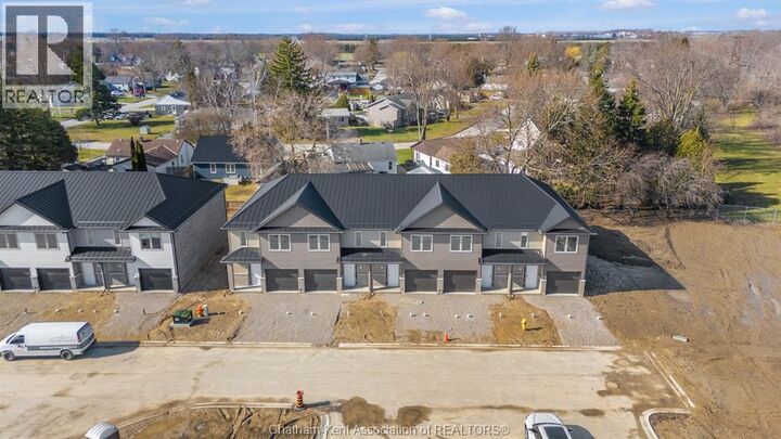 Property Photo:  42 Magnolia Lane  ON N7M 0W7 