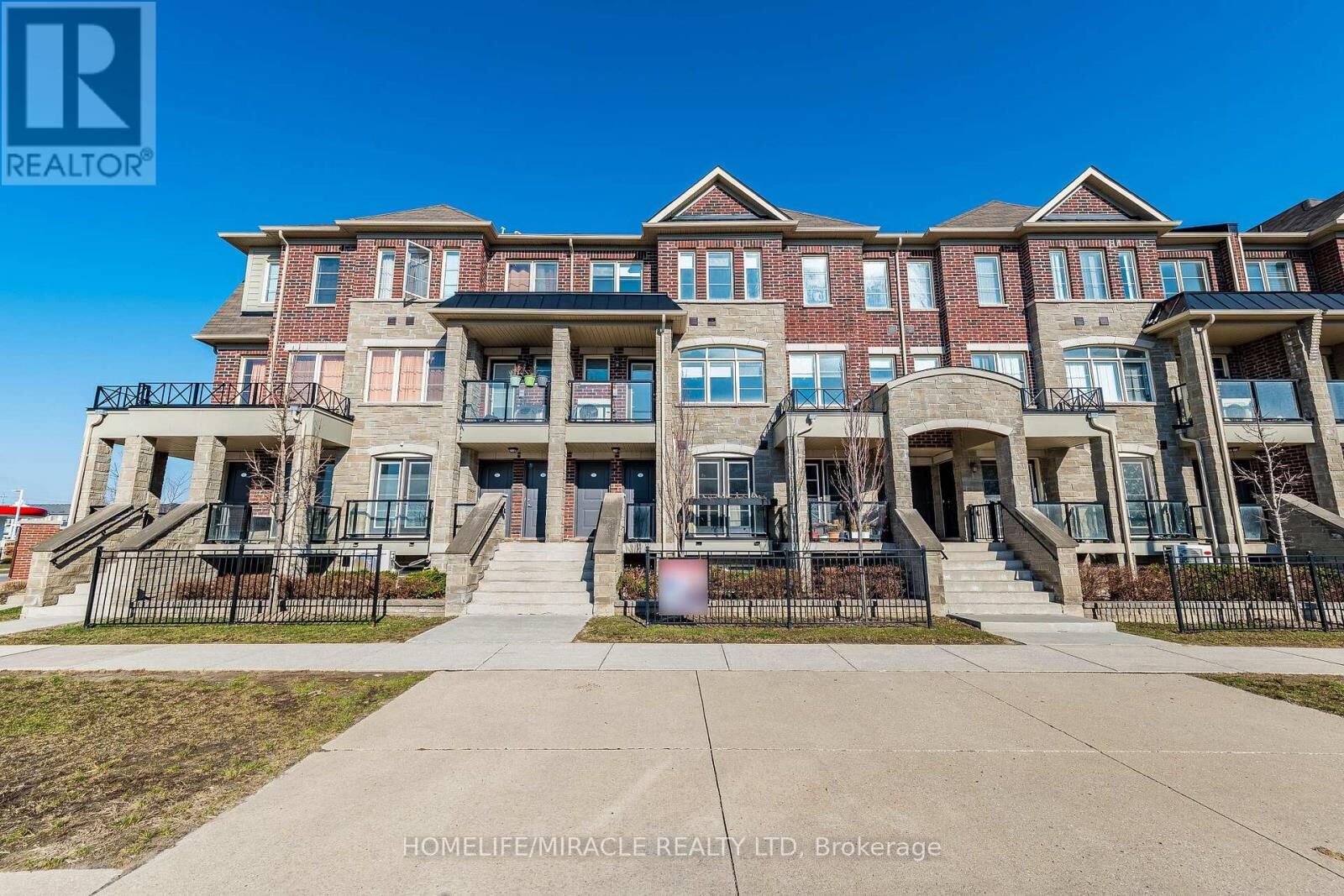 Property Photo:  200 Veterans Drive 98  ON L7A 4S6 