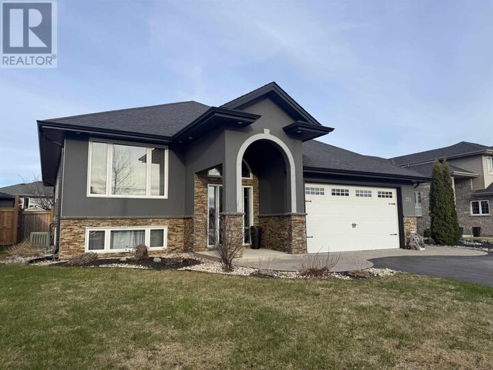 Property Photo:  371 Cougar Cres  ON P7C 0B3 