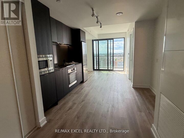 Property Photo:  3009 Novar Road 1612  ON L5B 0P9 