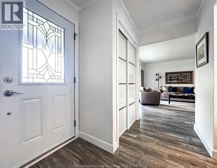 Property Photo:  276 Fairway Cres  ON N8N 2Z2 