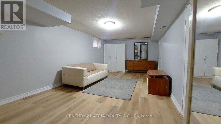 Property Photo:  95 Ionview Road  ON M1K 2Z8 