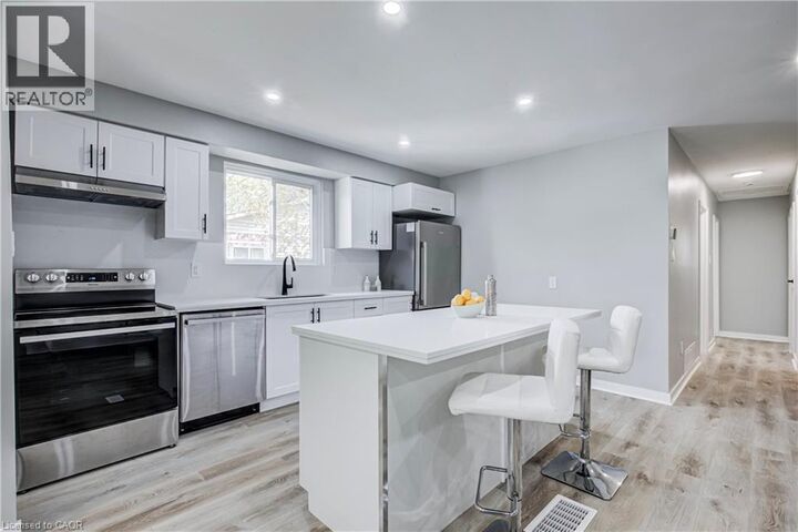 Property Photo:  2367 Middlesmoor Crescent  ON L7P 3X4 