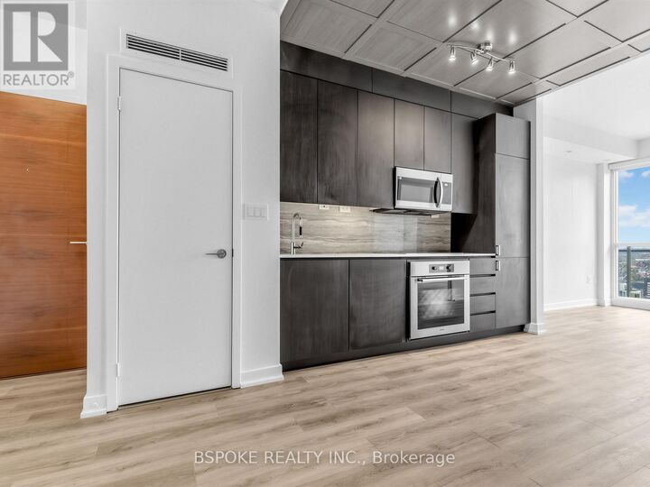 Property Photo:  15 Iceboat Terrace Ph16  ON M5V 4A5 