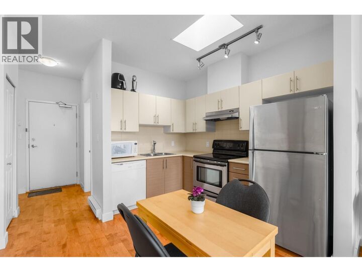 Property Photo:  5692 Kings Road 4xx  BC V6T 1K8 