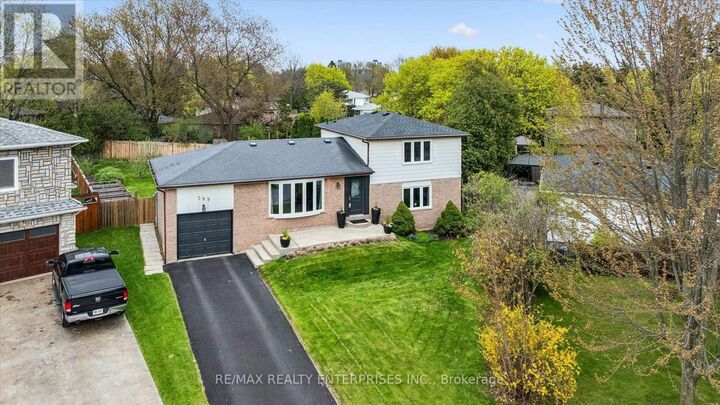 Property Photo:  389 Worth Place  ON L6L 3L8 