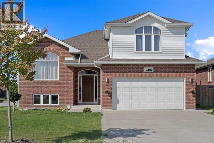 Property Photo:  398 Poplar Drive  ON N8L 0X7 