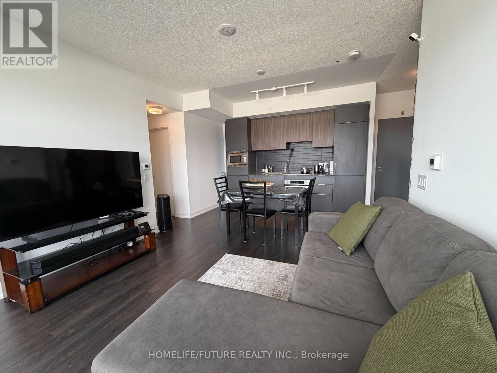 Property Photo:  50 O'Neill Road 311  ON M3C 0R1 