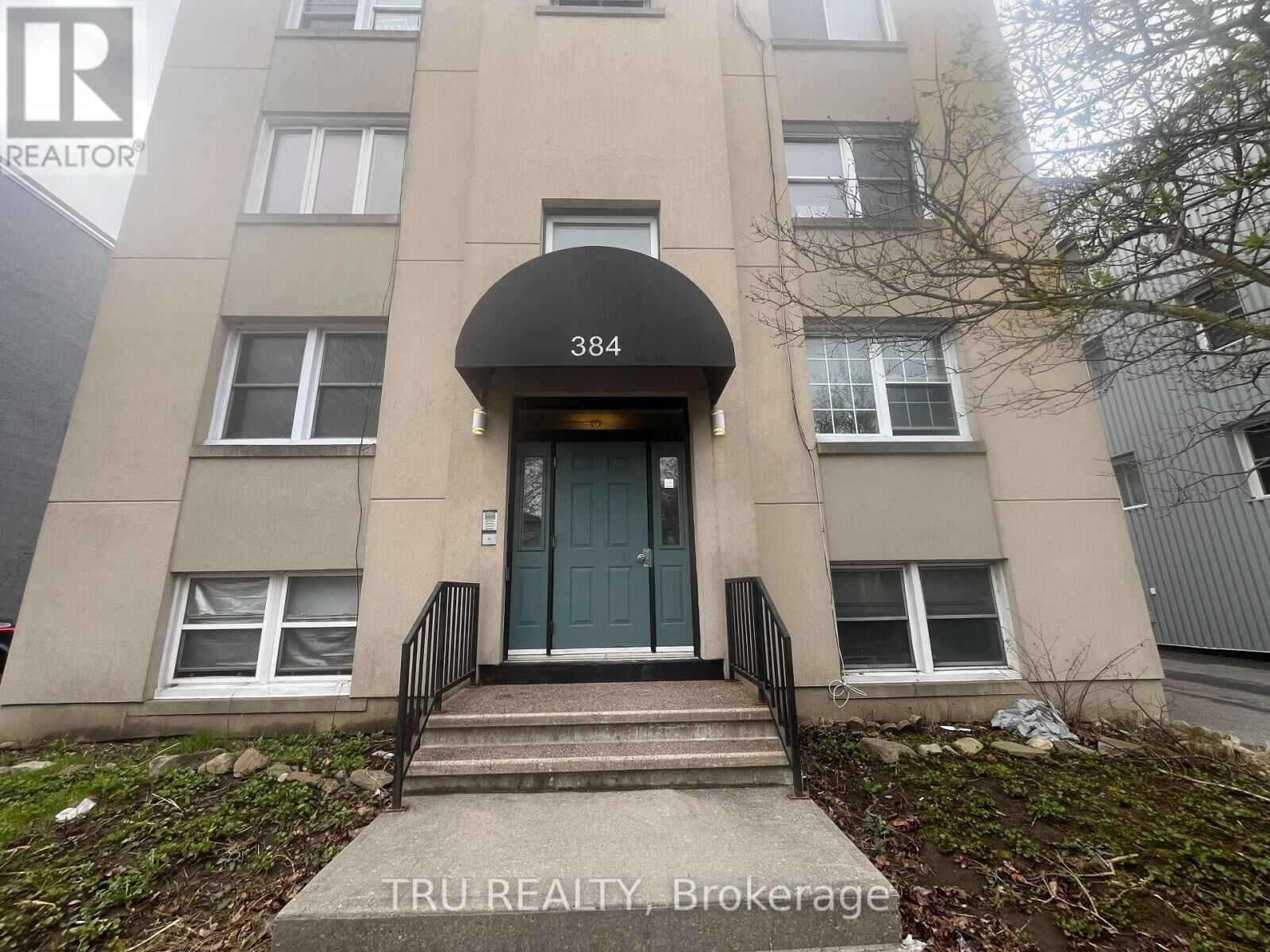 Property Photo:  384 Blake Boulevard 3  ON K1L 6L2 
