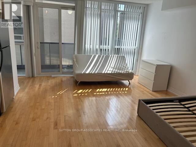 Property Photo:  25 Carlton Street 304  ON M5B 1L4 