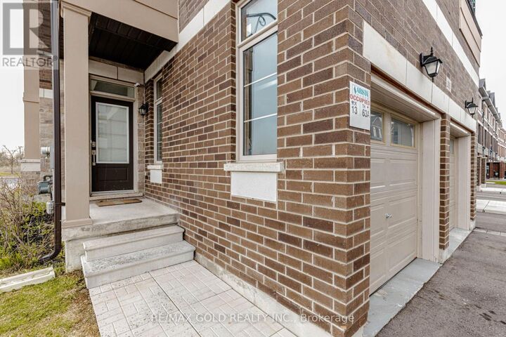 Property Photo:  111 Carneros Way  ON L6B 1R2 