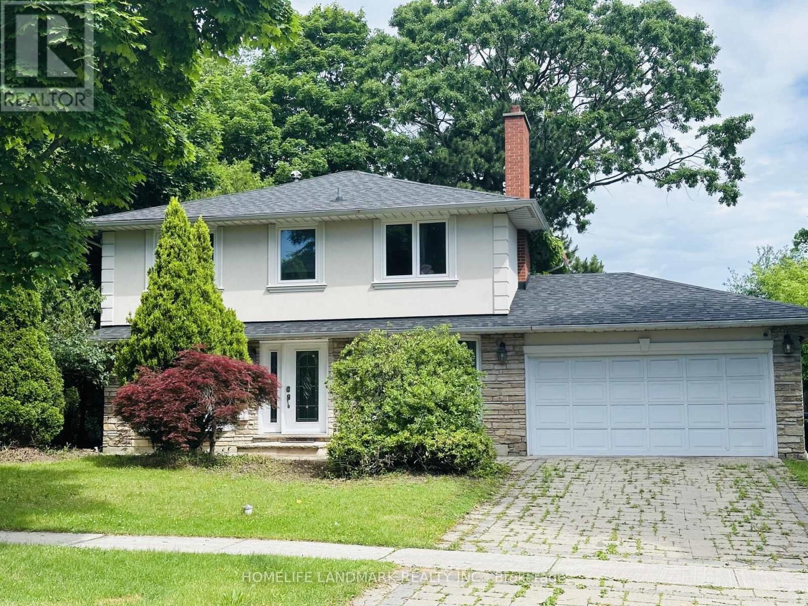 Property Photo:  125 Bannatyne Drive  ON M2L 2P5 