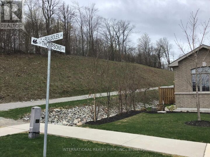 Property Photo:  49 Beausoleil Drive  ON L9M 0V8 