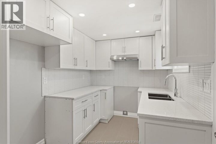 Property Photo:  1439 Benjamin Avenue 2nd Floor  ON N8X 4N2 
