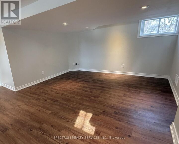 Property Photo:  1002 Weston Road Lower  ON M6N 3S1 