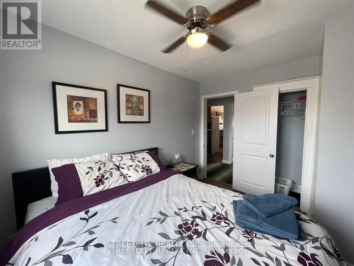 Property Photo:  1071.5 Florence Street  ON N5W 2M7 