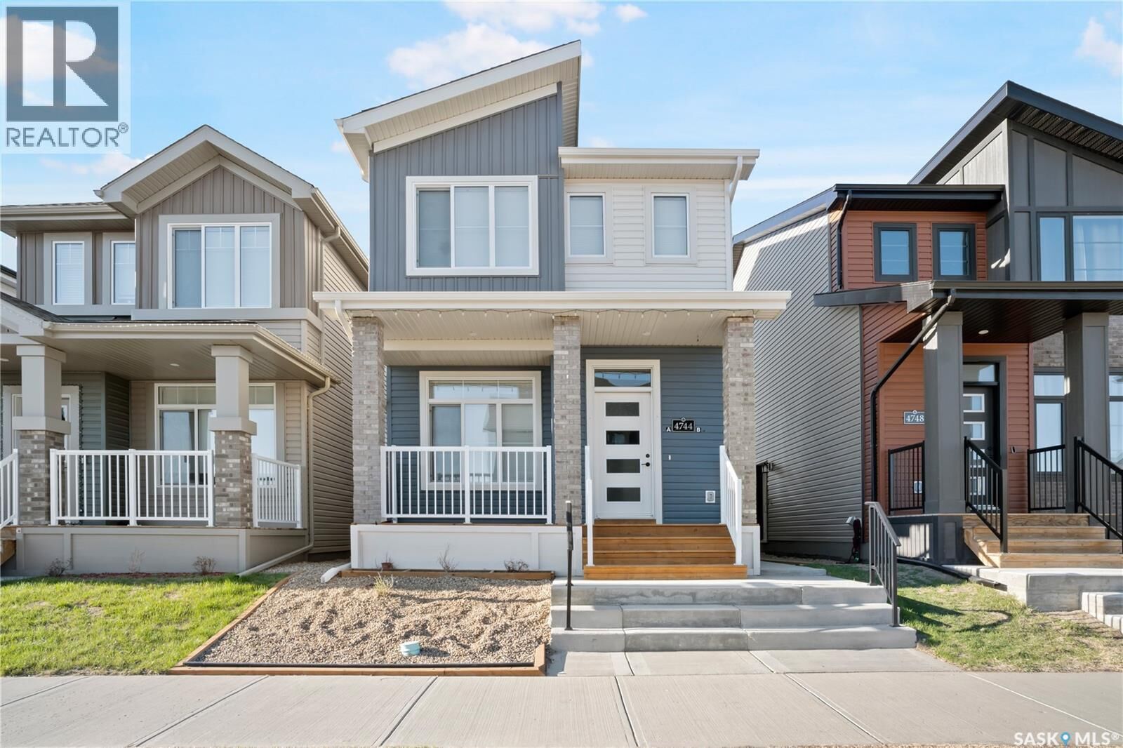 Property Photo:  4744 Buckingham Drive  SK S4V 3X8 