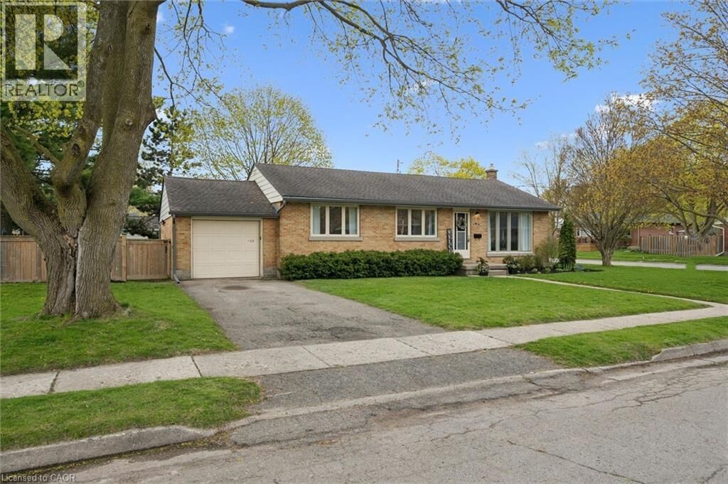 Property Photo:  14 Glenwood Avenue  ON N1H 4L2 