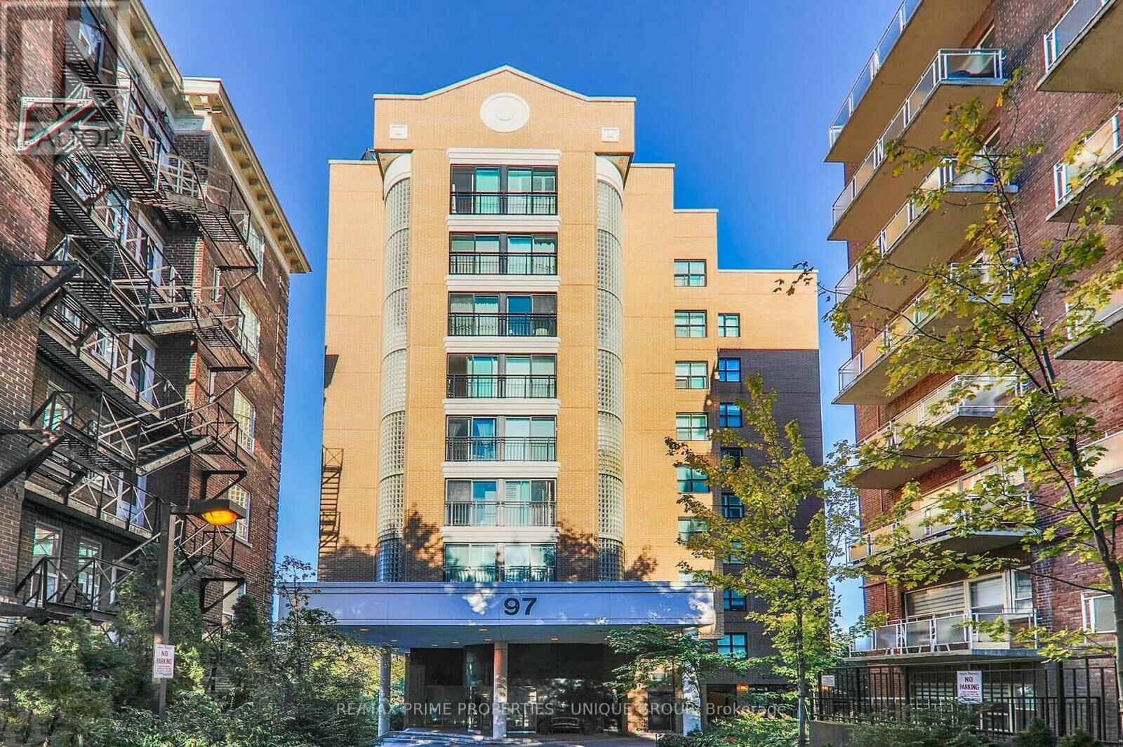 Property Photo:  97 Lawton Boulevard 202  ON M4V 1Z6 