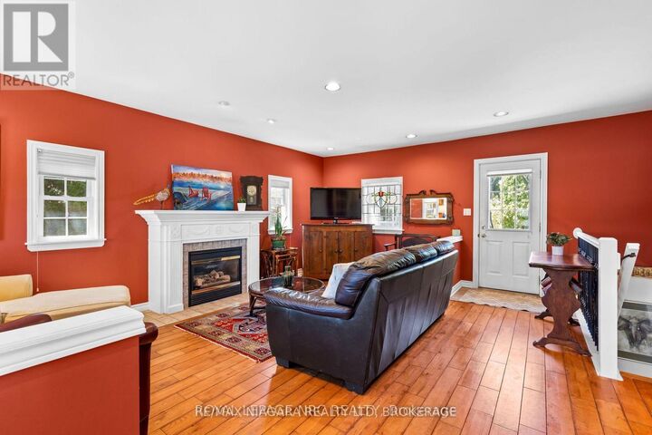 Property Photo:  39 Maplewood Drive Lower  ON L2M 3P1 