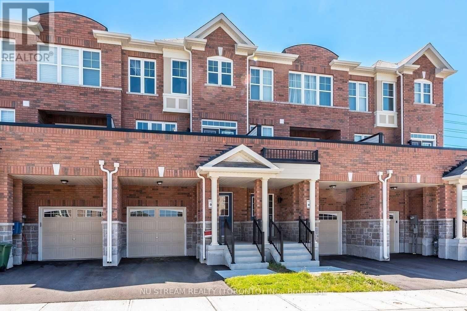 Property Photo:  10578 Bathurst Street  ON L6A 4Y4 