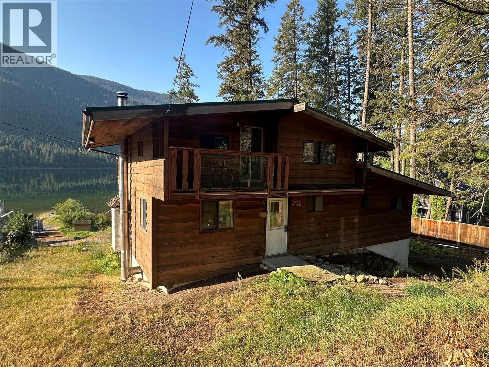 Property Photo:  2236 Ojibway Road  BC V2H 1P9 