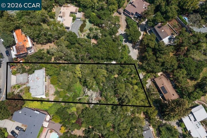 Property Photo:  126 La Espiral  CA 94563 