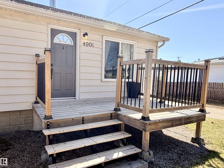 Property Photo:  4901 44 Street  AB T7A 1H3 