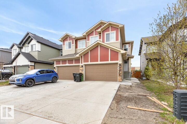 Property Photo:  3214 9 Street NW  AB T6T 2V6 