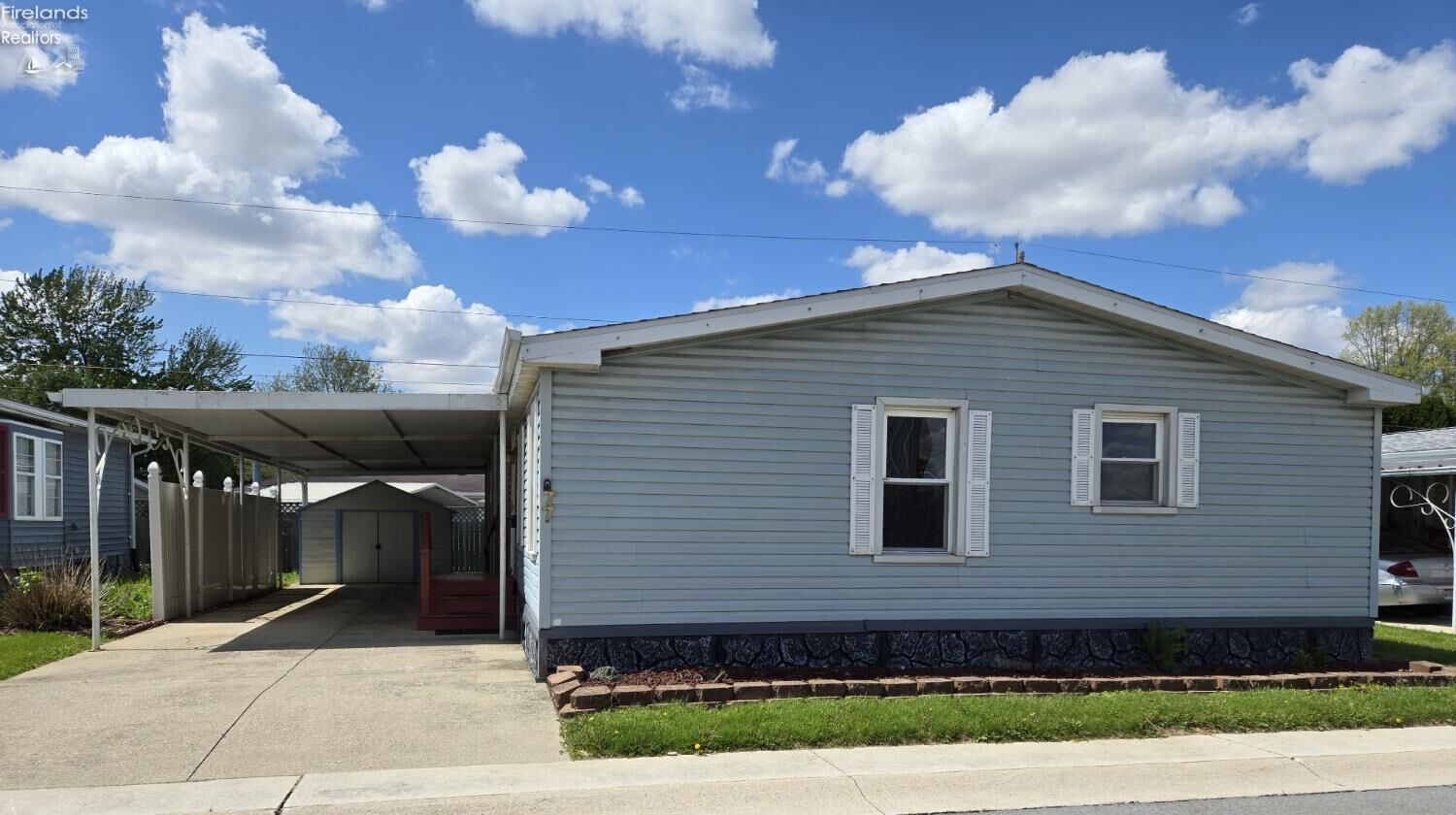 Property Photo:  60 N State Route 101 77  OH 44883 