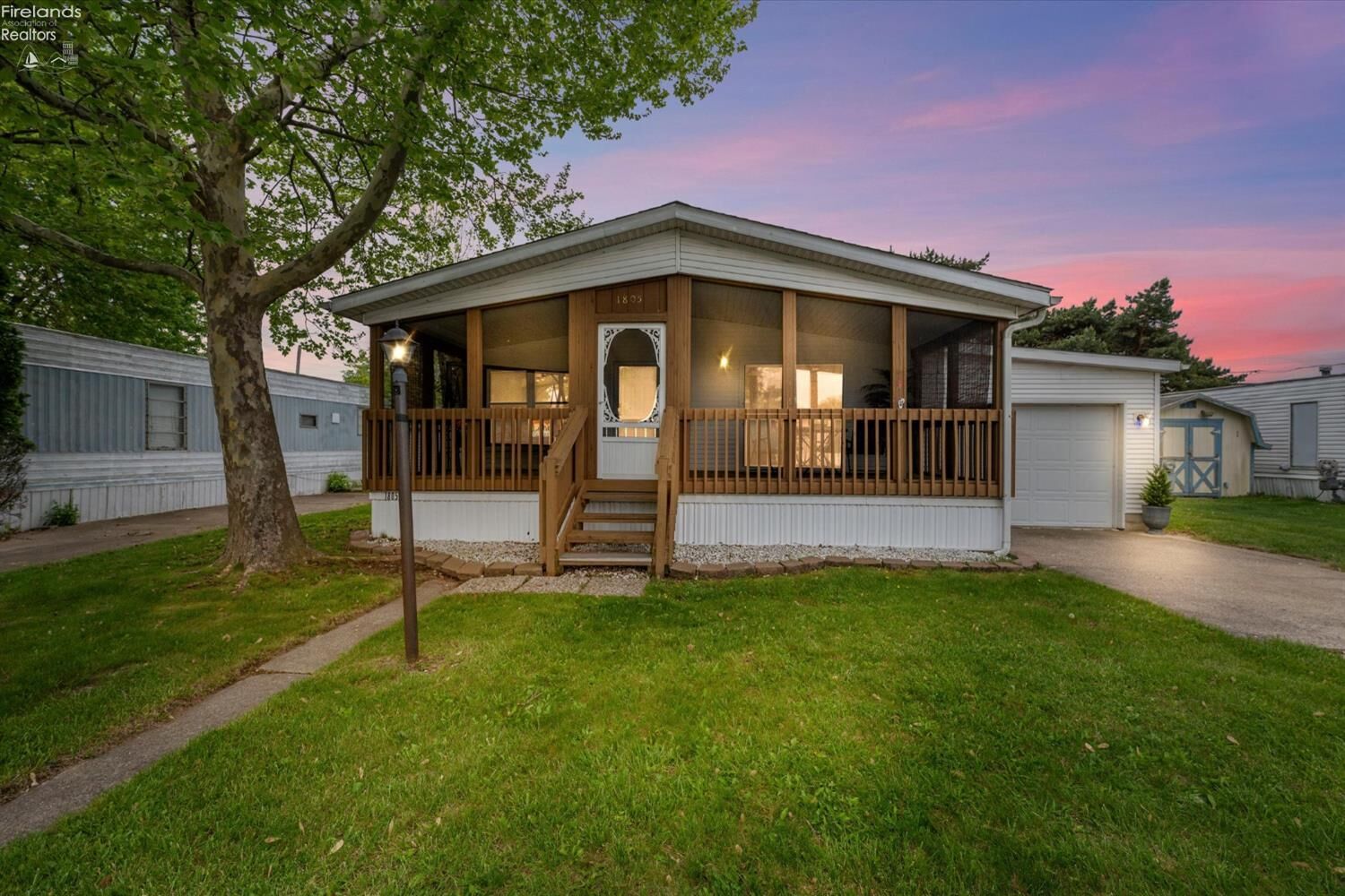 Property Photo:  1805 Briarcrest Drive  OH 43452 
