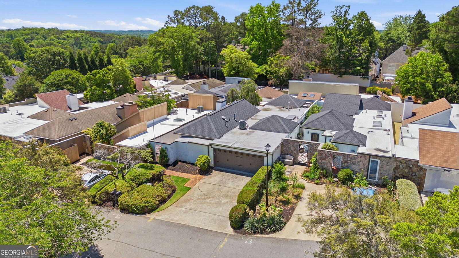 Property Photo: 7 Spoon Court GA 30022