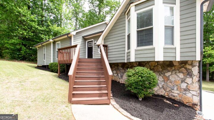 Property Photo: 4909 Millen Drive SE GA 30126