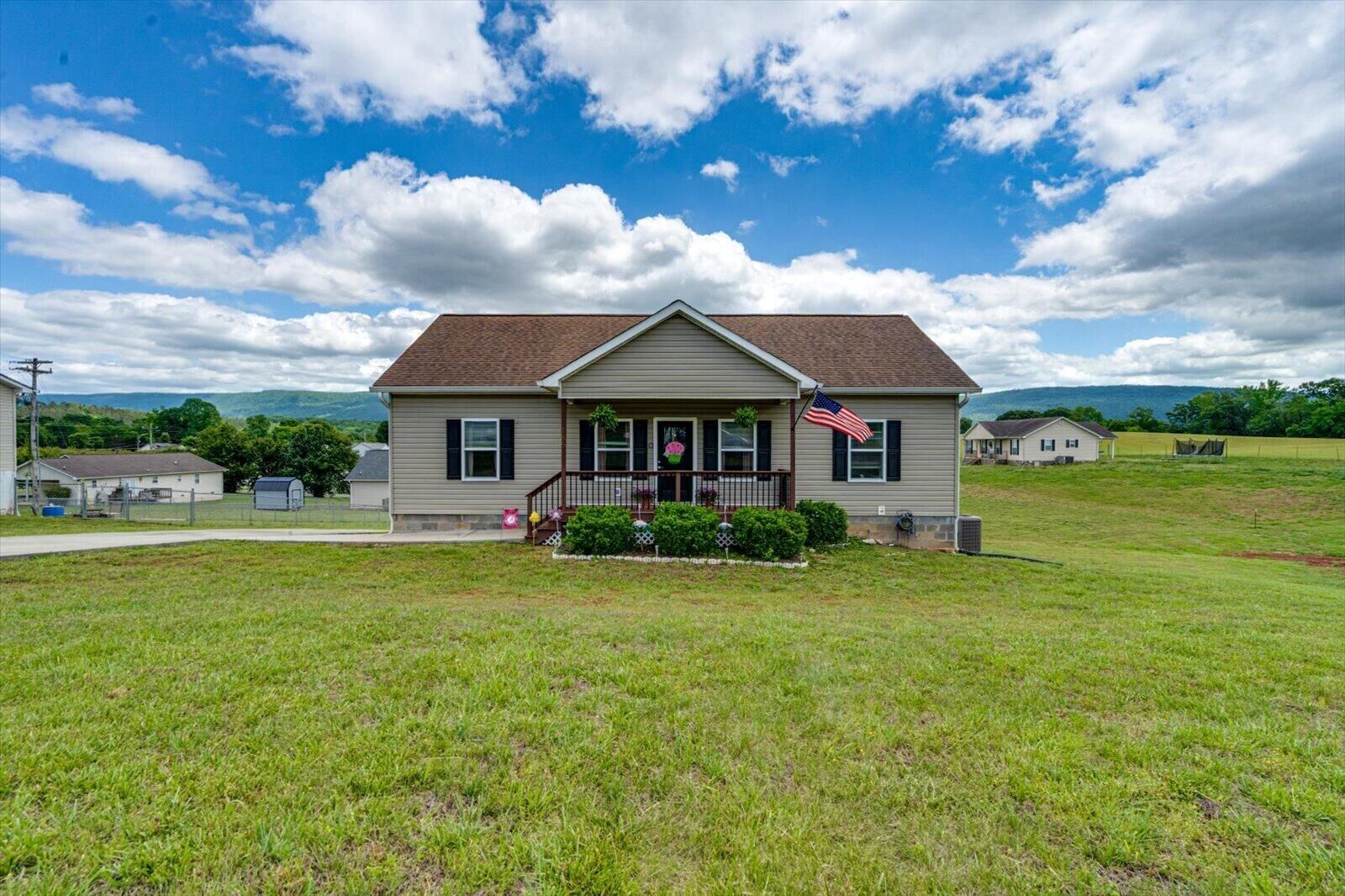Property Photo:  165 Rena Drive  TN 37397 