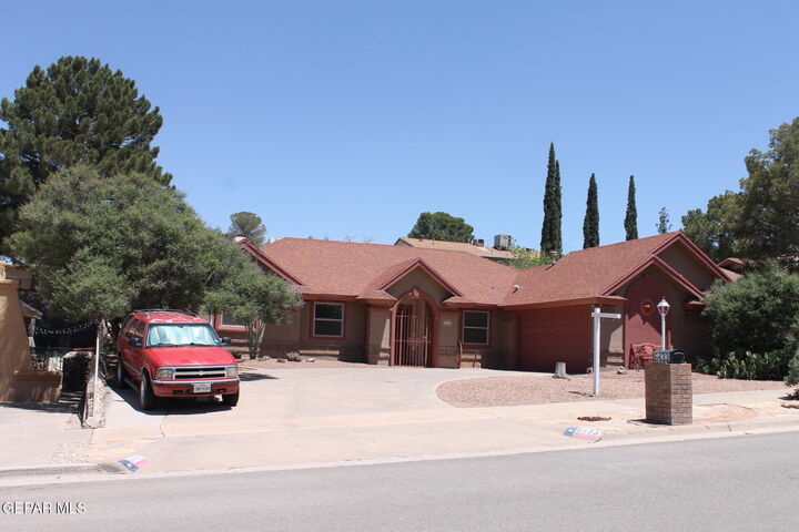 Property Photo:  6433 Amposta Drive  TX 79912 