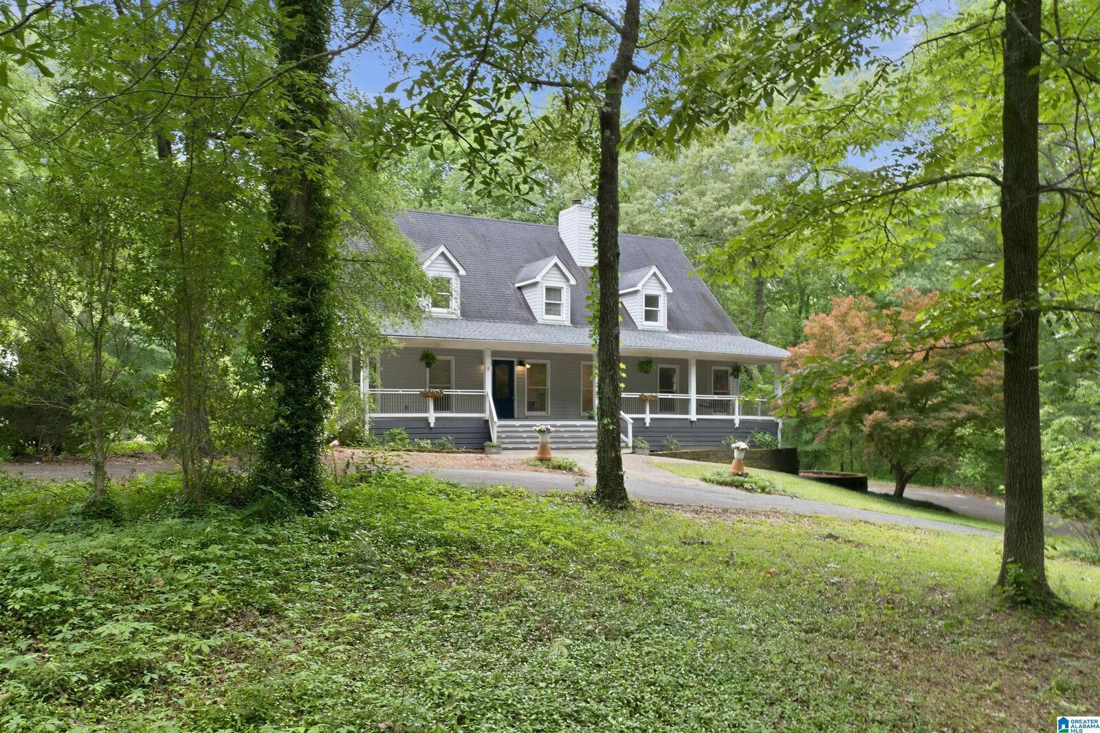 Property Photo:  100 King Valley Lane  AL 35043 
