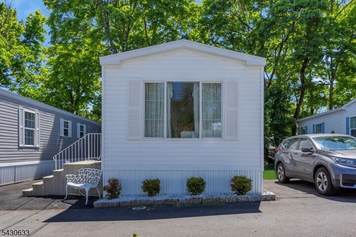 Property Photo:  9 White Birch Park  NJ 08827 
