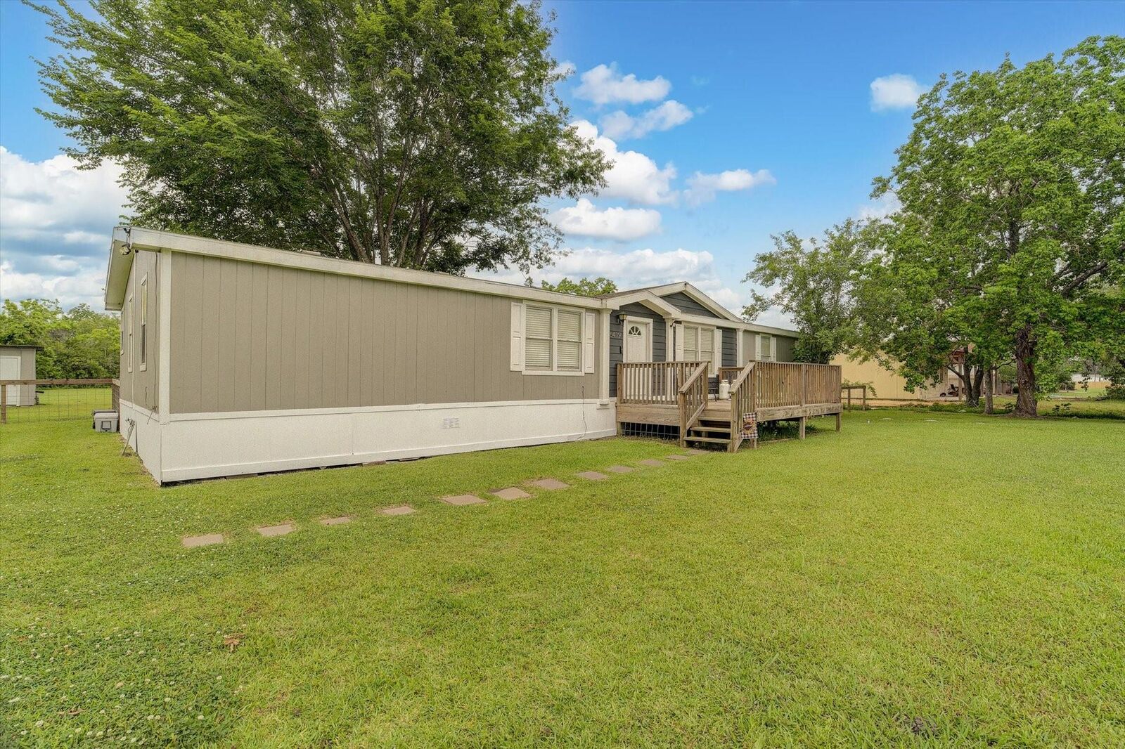 Property Photo:  6419 Burdock Drive  TX 77510 