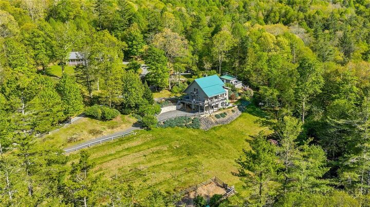 Property Photo:  164 Deelani Trail  NC 28626 